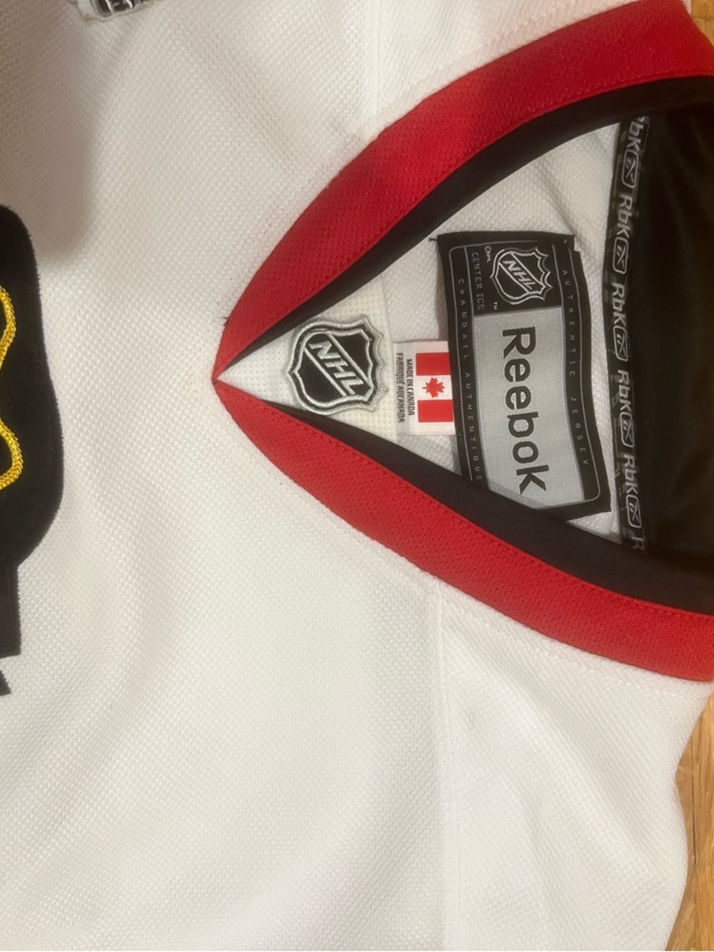 Chicago Blackhawks Patrick Kane #88 White Home Jersey (Reebok) - Picture 4 of 7